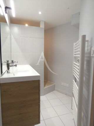  Maison à louer 3 pièces 63 m²