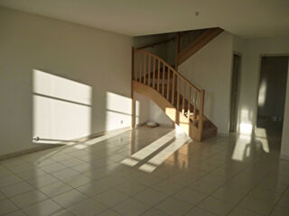  Appartement  louer 4 pices 93 m