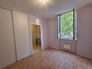  Appartement à louer 2 pièces 45 m²