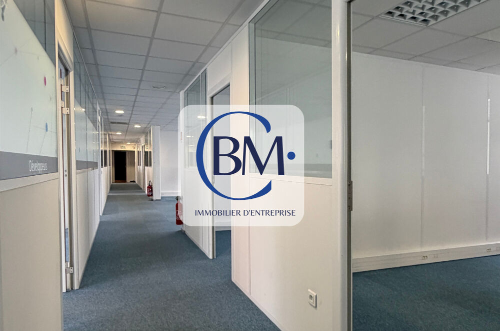   À LOUER - BUREAUX DE 310 M² AVEC 8 PLACES DE PARKING - TOULOUSE BORDELONGUE 