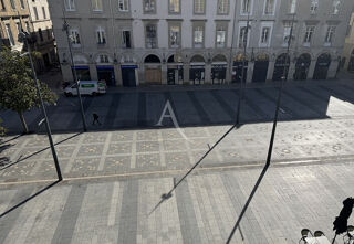  Immeuble � vendre 15 + pi�ces 365 m�