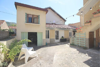  Maison  vendre 8 pices 144 m