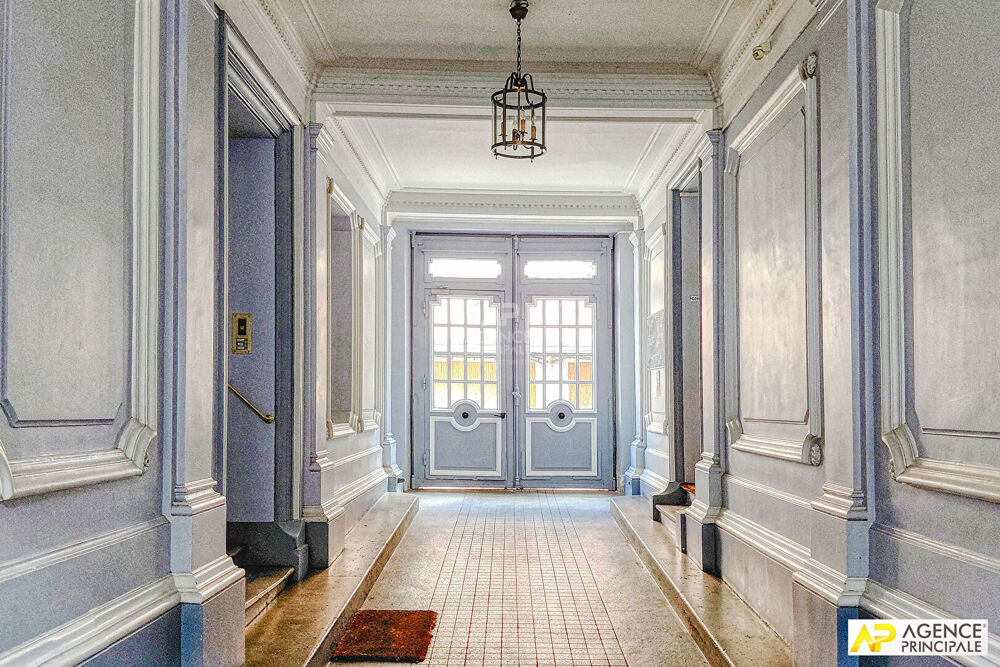 Appartement 2 pièces 28 m² · à Versailles · 28 m² · 256 000 €