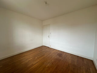  Appartement à louer 5 pièces 92 m²