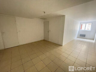  Appartement à louer 2 pièces 58 m²