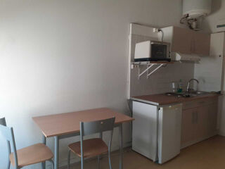  Appartement à louer 1 pièce 14 m²