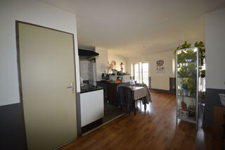 Immeuble à vendre 15 + pièces 330 m²