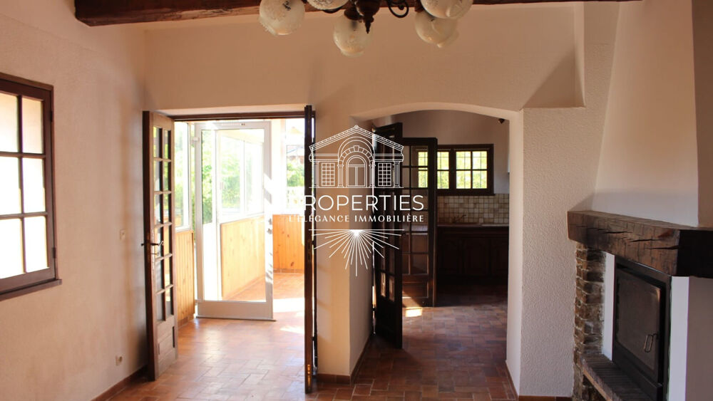 LE LAVANDOU - CAVALIÈRE - 2 APPARTEMENTS T2 + T3 PROCHE PLAGE - À RÉNOVER - GARAGE