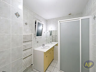  Appartement à louer 3 pièces 60 m²