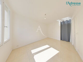  Appartement à louer 3 pièces 55 m²
