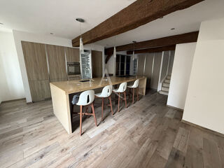  Maison � vendre 6 pi�ces 214 m�