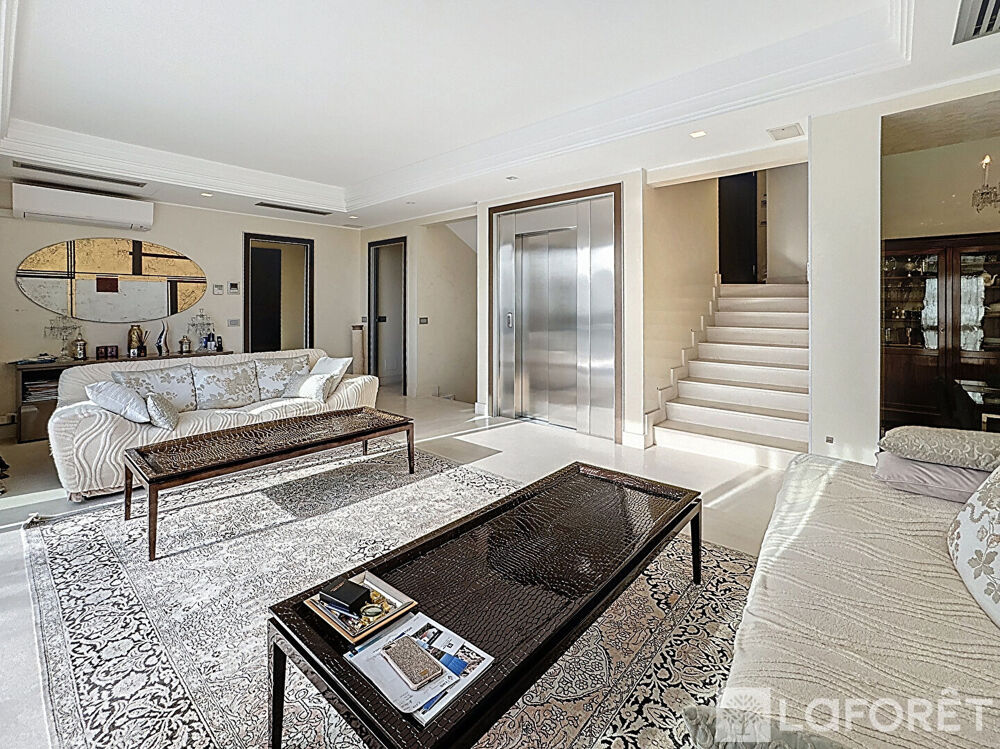 à vendre  Maison Roquebrune-Cap-Martin (06190)