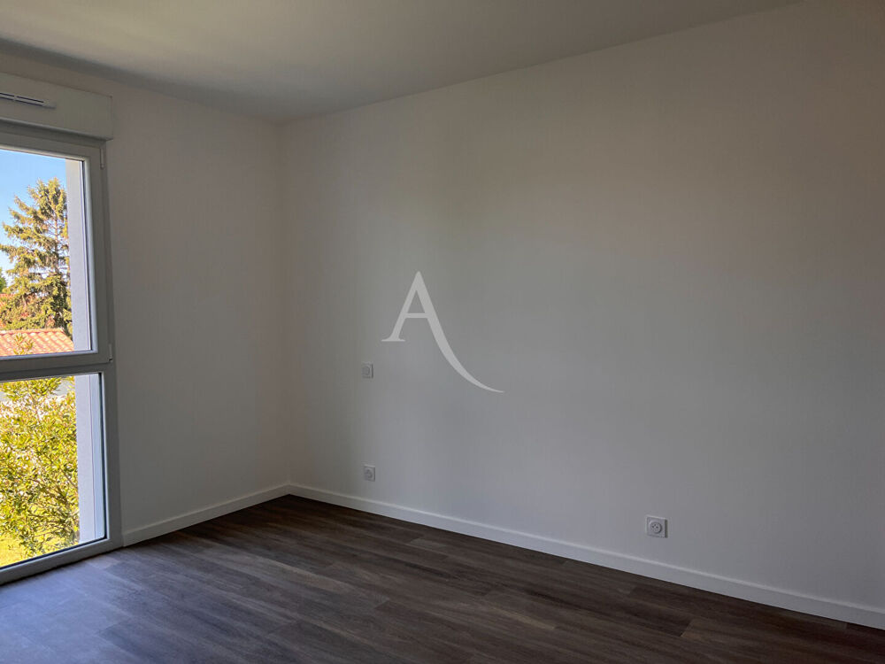 Appartement LES ACHARDS 3 pièce(s) 66.40 m2