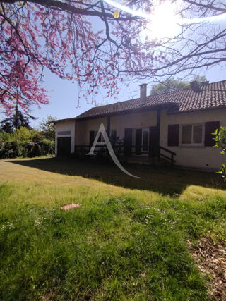  Maison à louer 3 pièces 117 m²