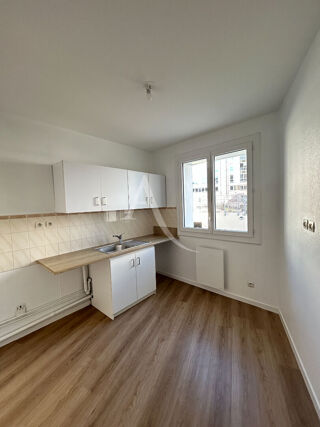  Appartement à louer 3 pièces 64 m²