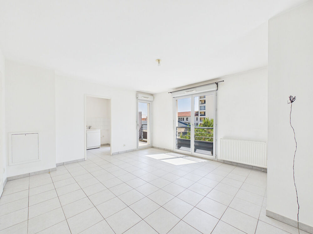 Appartement T2 résidence de standing avec balcon et garage avenue Maurice Faure