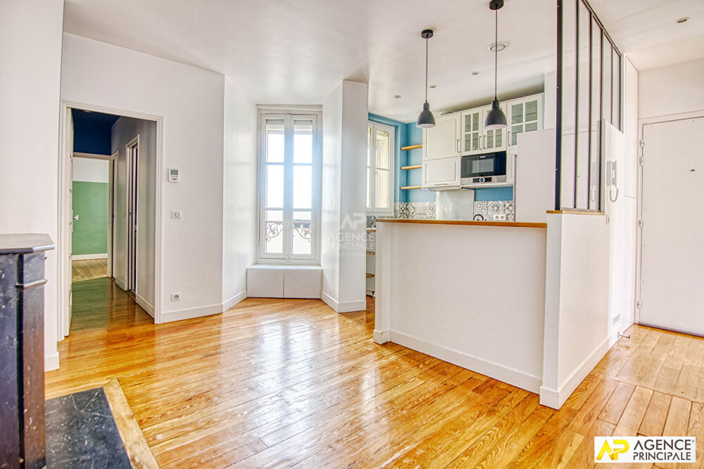 Vente Appartement Versailles Saint-Louis Appartement 3 pièces d'environ 61 m²  situé au 2ème étage avec chambre de service de 10.42 m² carrez et c Versailles