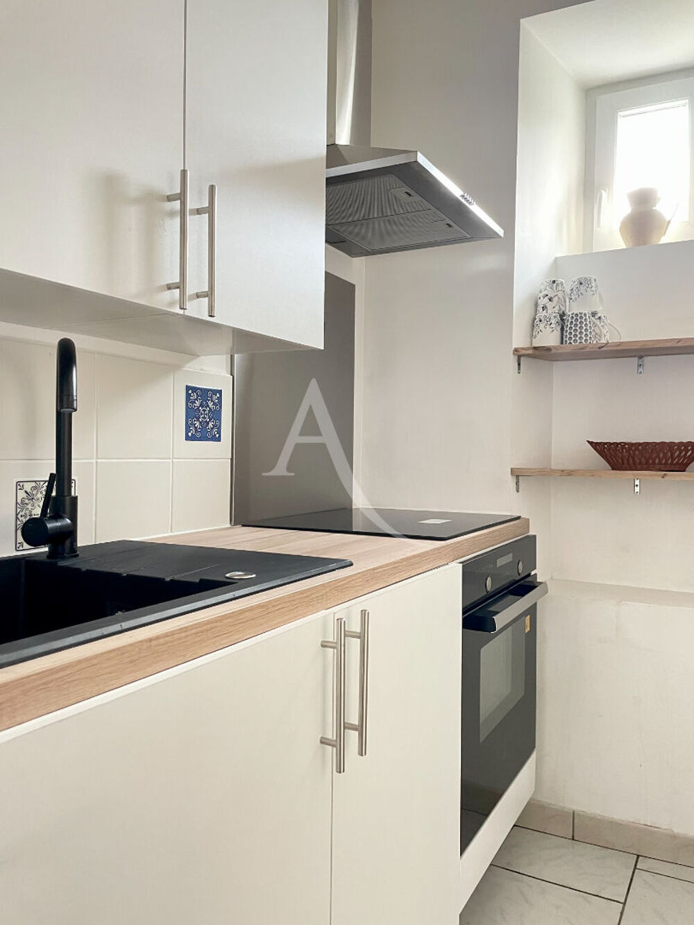 Location Maison A LOUER à CHATELAIN - Belle Petite Maison T2 - 48 m2 Chatelain