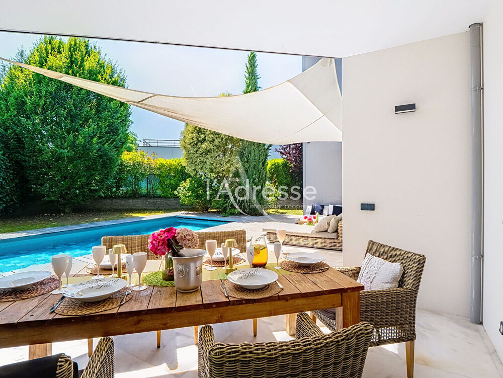 Vente Maison Chessy - Propriété contemporaine d'exception  avec piscine chauffée Chessy