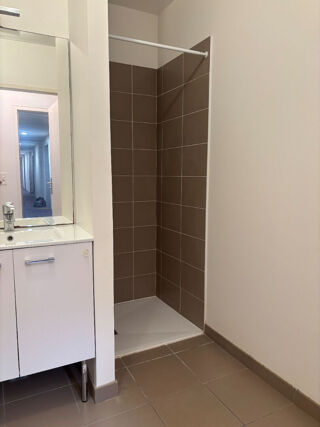  Appartement à louer 1 pièce 34 m²