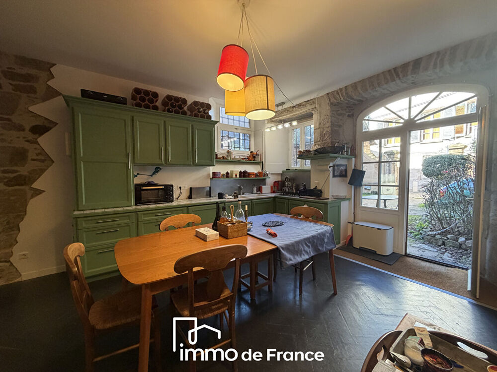   Charmant local dans un immeuble classé du centre-ville Rodez