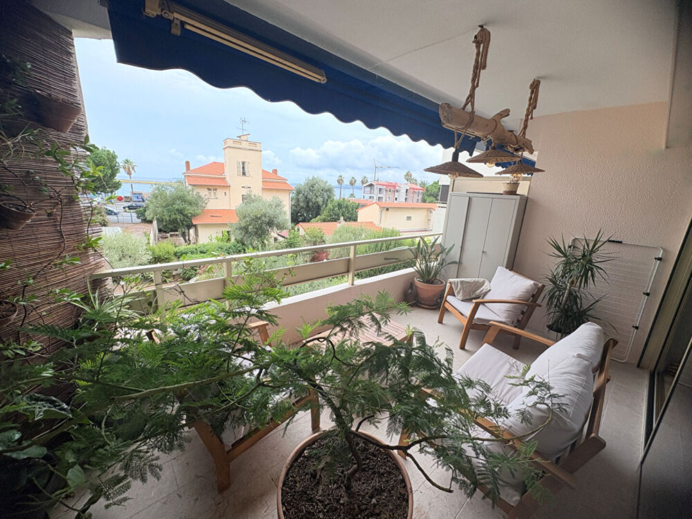 Grand 2 pièces en bord de mer Cros de Cagnes