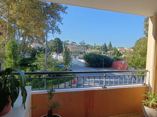 Vente Appartement Appartement T3 de 63m² carrez avec terrasse de 8m² et place de parking. Six fours les plages