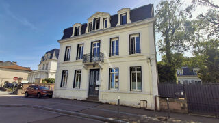  Immeuble à vendre 15 + pièces 385 m²
