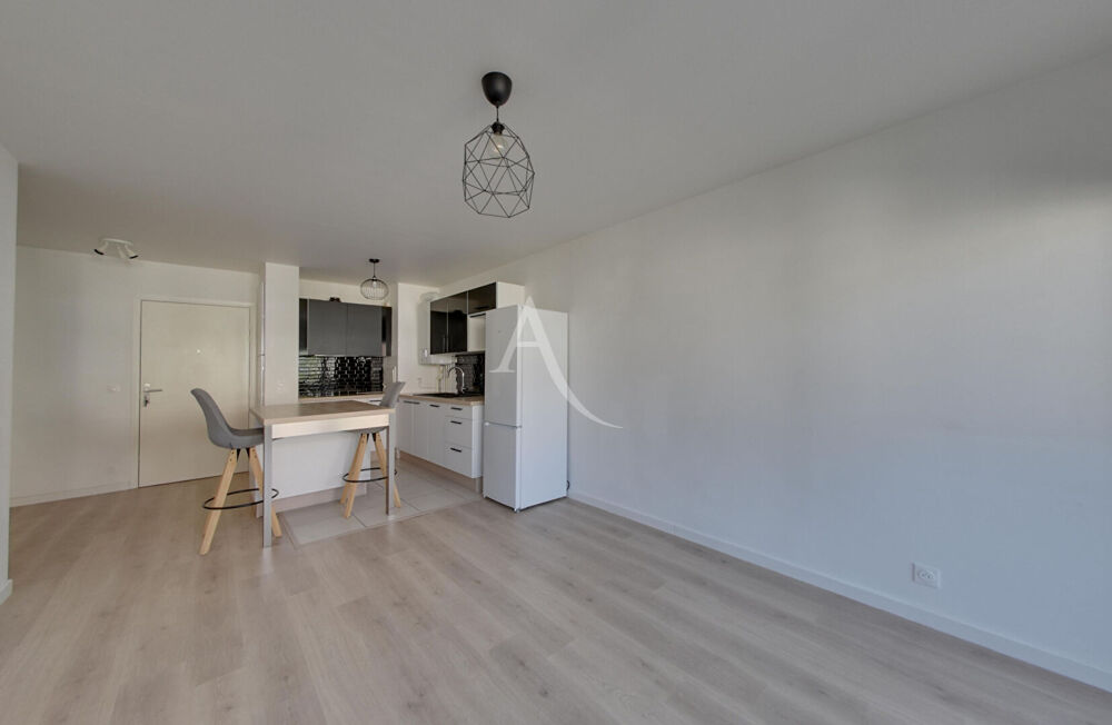 Appartement Villeneuve Saint Denis 3 pièces 56.6 m²