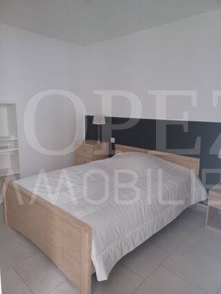  Appartement à louer 2 pièces 28 m²
