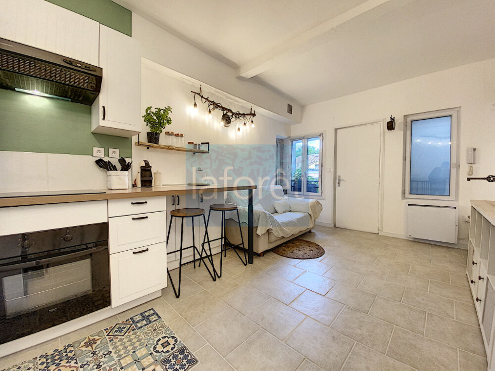 Location Appartement LAMBESC, APPARTEMENT T2 MEUBLE Lambesc