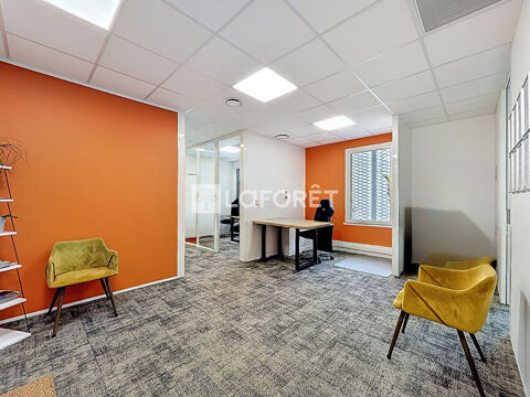   À louer Bureaux de prestige avec parking en centre-ville de Bourg-en-Bresse 