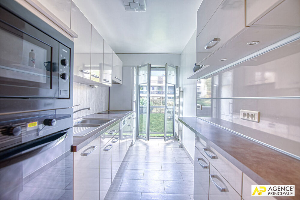 Vente Appartement Versailles Glatigny - Appartement 4 pièces 98 m² 1er étage avec ascenseur, balcon, cave et box Versailles