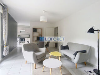  Appartement à louer 3 pièces 52 m²