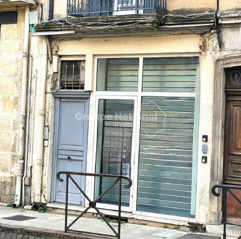 A louer local professionnel 660 13200 Arles
