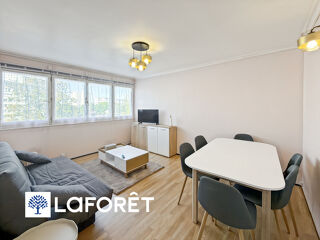 Appartement 2 pièces 44 m² · à Ris-Orangis · 44 m² · 99 000 €
