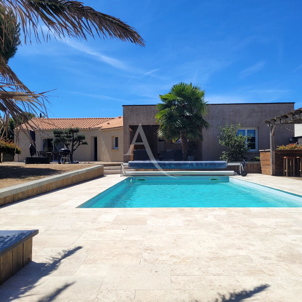 Maison 5 pièces 133 m² · à Saint Avaugourd des La... · 133 m² · 374 525 €