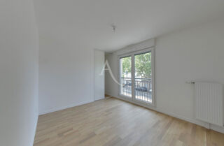  Appartement à louer 2 pièces 52 m²