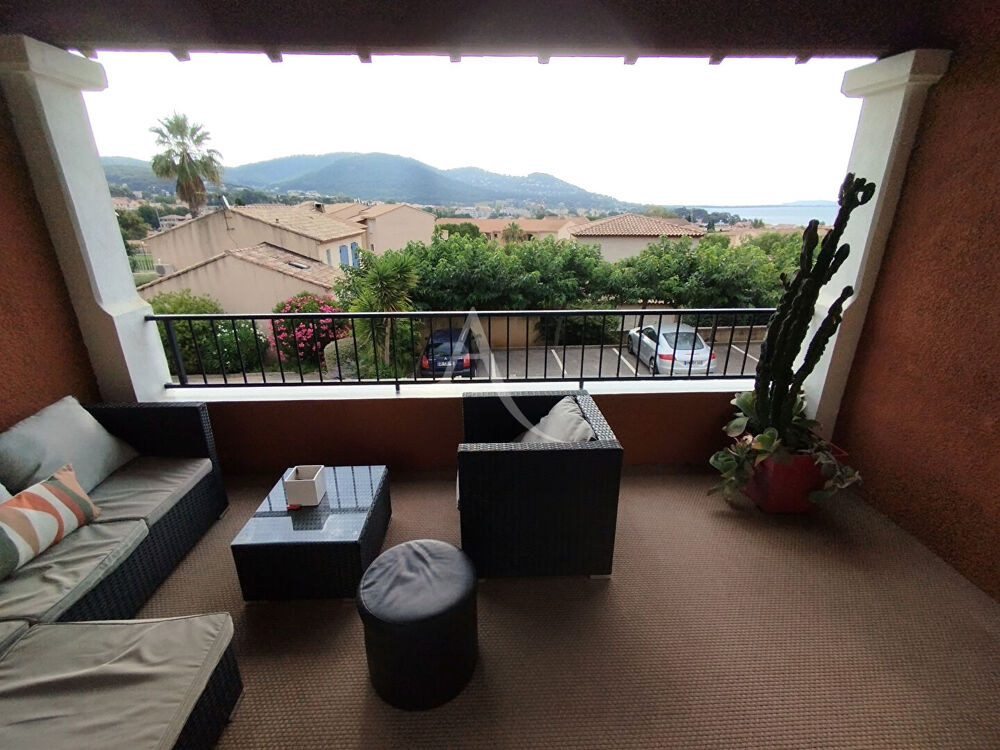 Location Appartement Carqueiranne Appartement  T3 Duplex avec vue Mer  - Garage 39 m² Carqueiranne