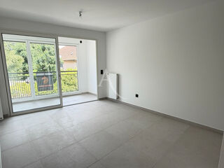  Appartement à louer 3 pièces 56 m²