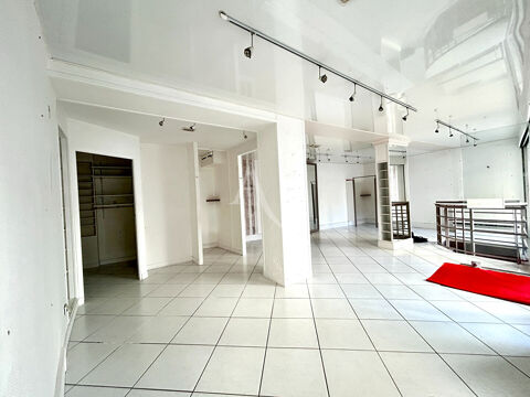 LOCAL COMMERCIAL -  67 m2 -  CRAON 550 53400 Craon