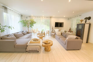  Villa � vendre 7 pi�ces 190 m�