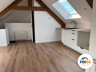 Vente Appartement A VENDRE LORIENT - T3 ENTIEREMENT RENOVE -DERNIER ETAGE  - PETITE COPROPRIETE Lorient