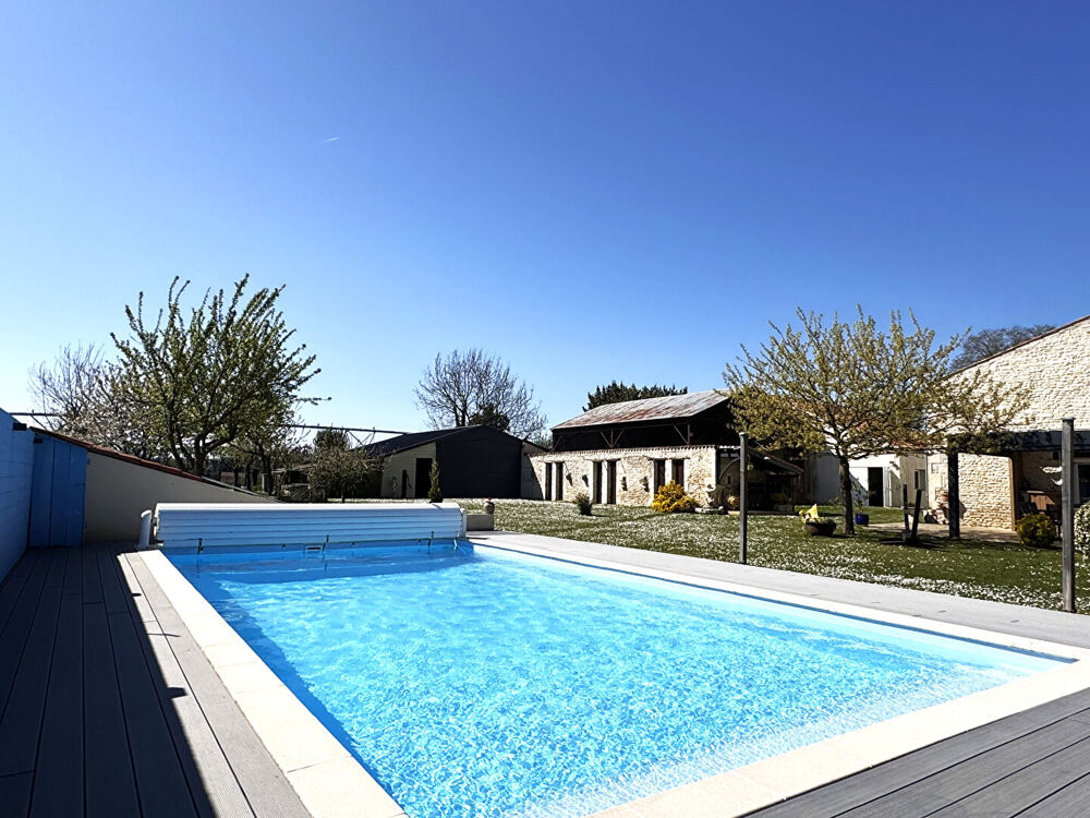 Vente Maison Maison Tonnay Charente 6 pi�ce(s) 470 m2 Tonnay charente