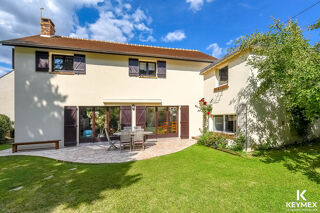  Maison  vendre 6 pices 144 m