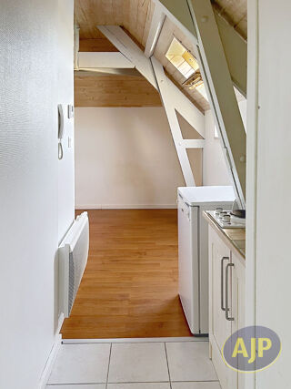  Appartement à louer 1 pièce 11 m²