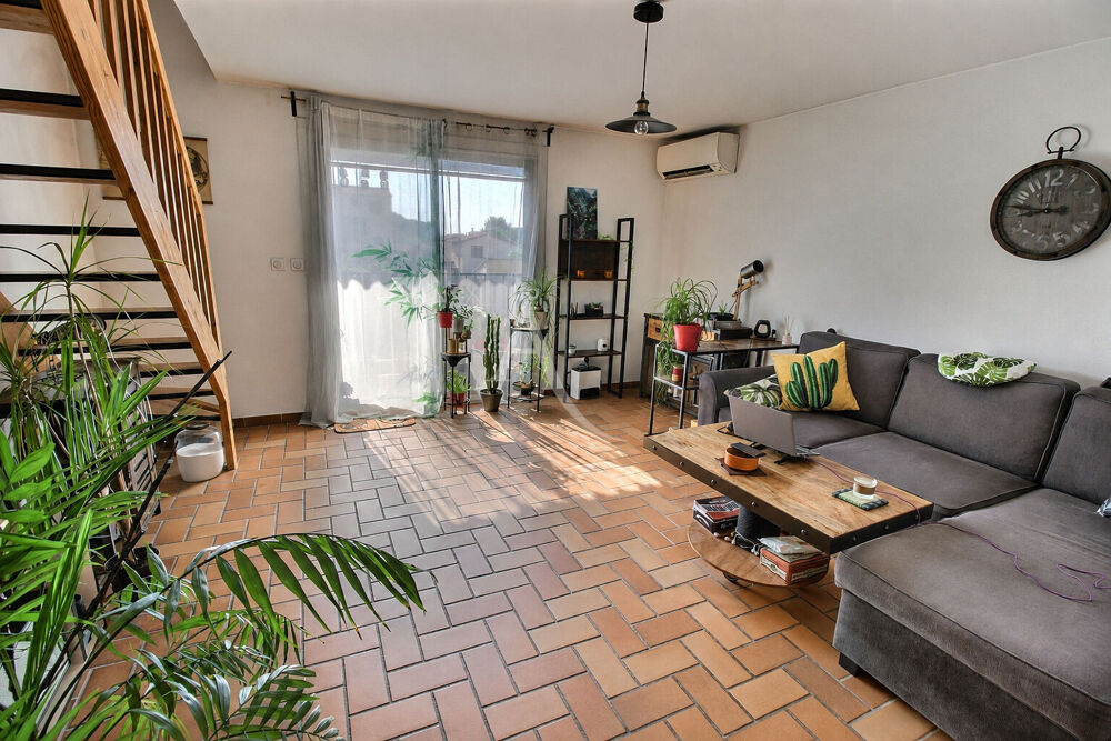 Vente Appartement Carqueiranne T3 Dernier étage avec Parking et Garage Carqueiranne