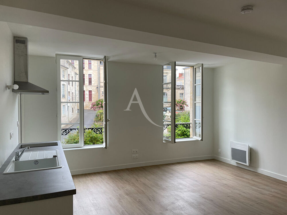Location Appartement Appartement Fontenay Le Comte 1 pièce(s) 28.87 m2 Fontenay le comte