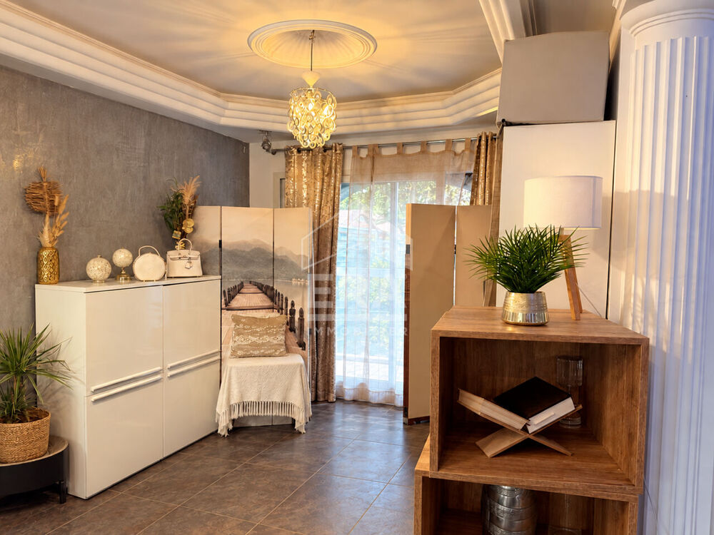 Vente Maison LA COLLE SUR LOUP VILLA DE PLAIN-PIED  JARDIN  GRAND GARAGE ET STATIONNEMENTS La colle sur loup