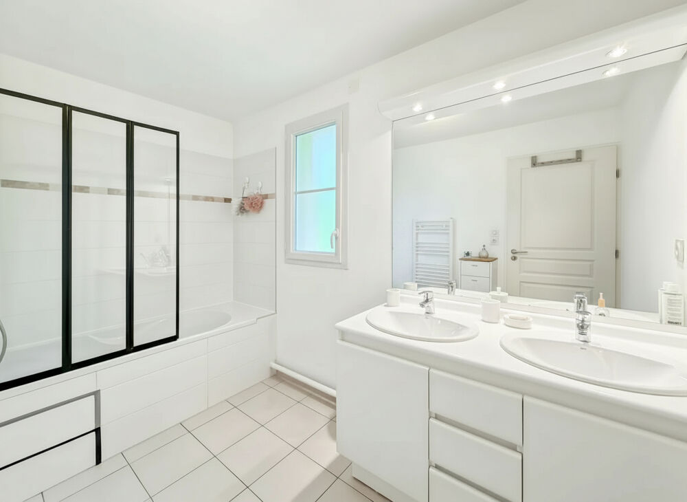 Vente Maison Maison  4 pièce(s) 80 m2 Sautron